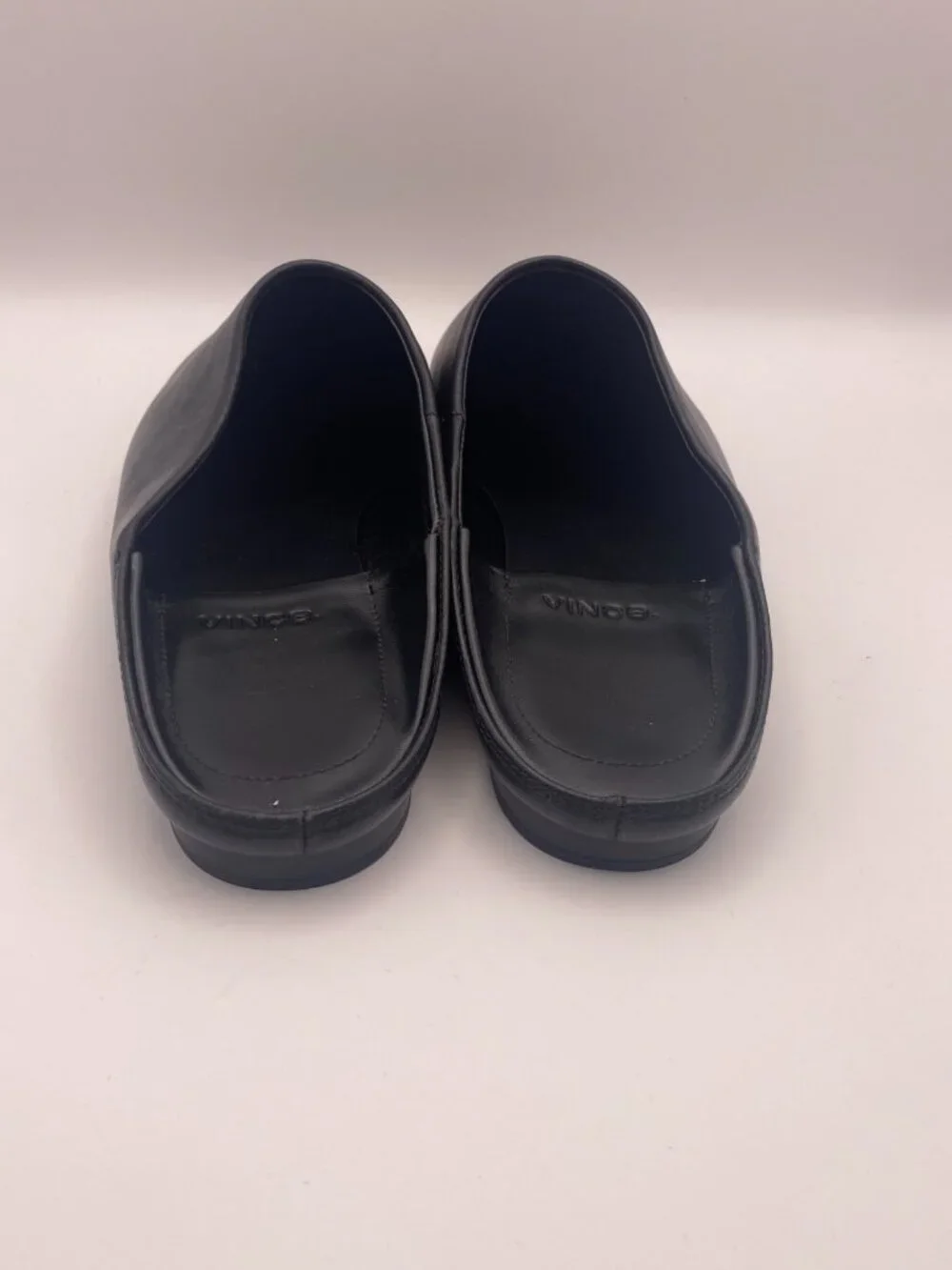 Vince Women's Cay Pointed Toe Slip On Black Leather Flats Sz 7.5 M